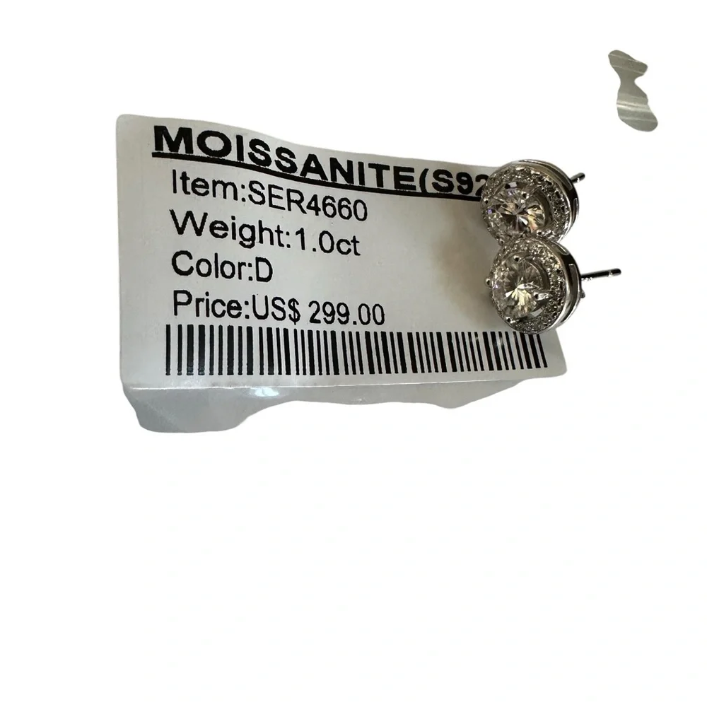 5mm 1.0 CT Moissanite Round Halo Earrrings NWT - Picture 2 of 6